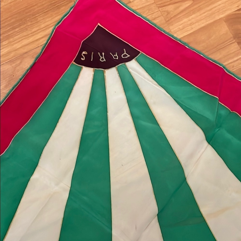 Paris Silk Scarf with Red and Green Design Gayannee - Picture 5 of 6